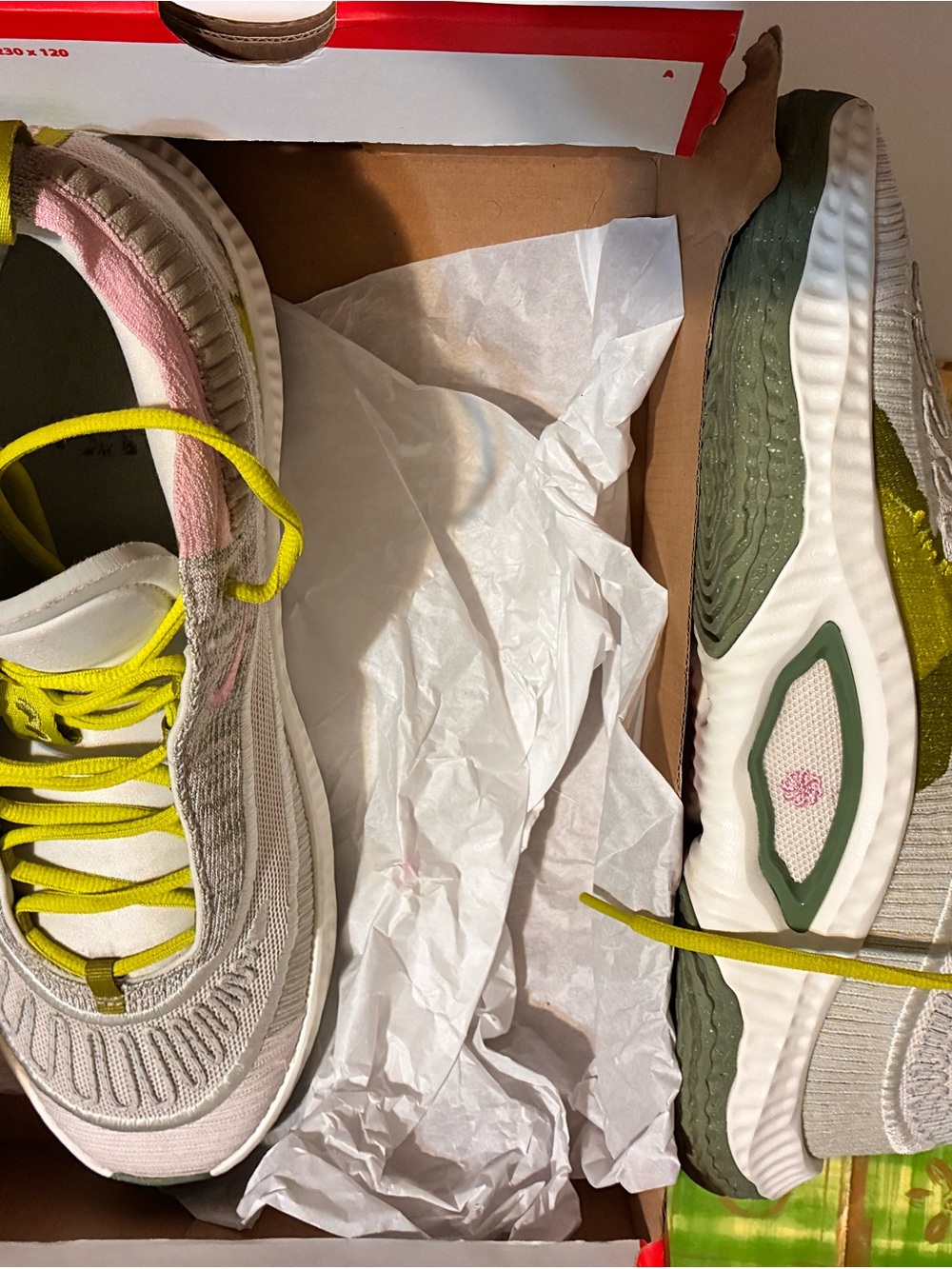 Men’s Nike Air Max Solo White Sneakers with Neon Yellow Accents